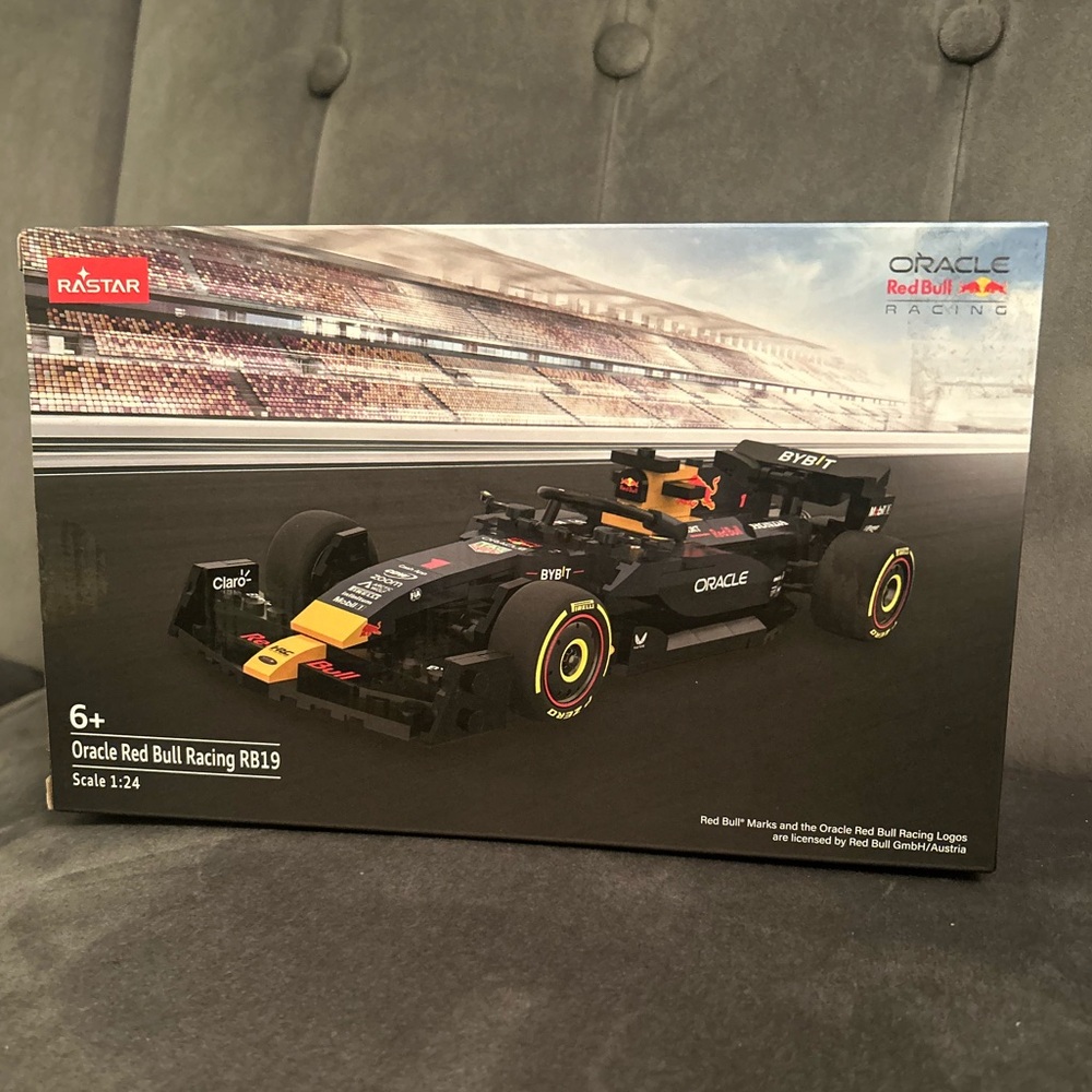 Redbull Rastar Oracle Car !  ! !